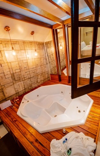 Chalé Superior, Ótima Infraestrutura, 2,4 Km do Centro