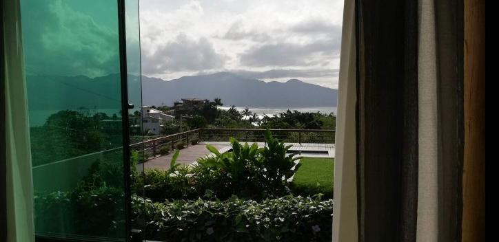 Bangalô Rock, Vista para o mar, Praia do Siriúba