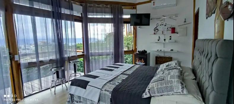 Bangalô Rock, Vista para o mar, Praia do Siriúba