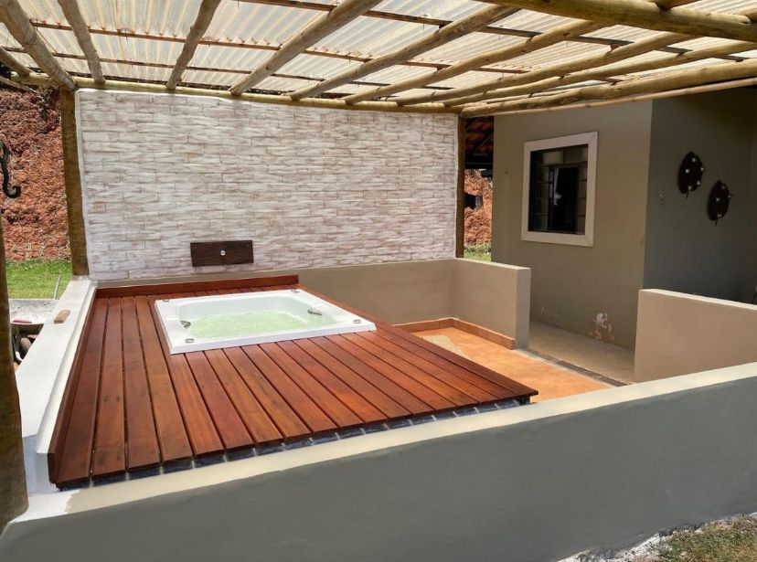 Chalé Encantador, Ótima Área Externa, 1,8 Km do Centro