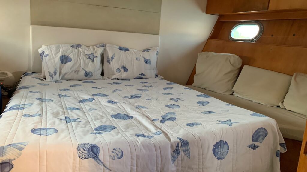 TRAWLER 62 PÉS PARA 24 PESSOAS