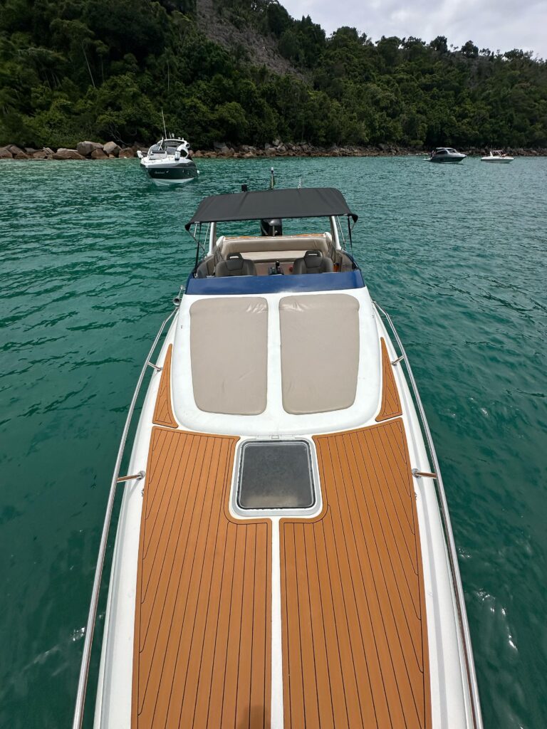 Lancha Runner 330, Roteiro Ilha Anchieta e Região