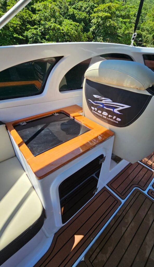 Lancha Coral 21 pés, Roteiro Sul, Ilha Anchieta e Região