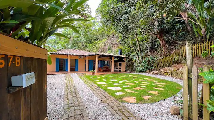 Casa Privativa Próxima a Praia