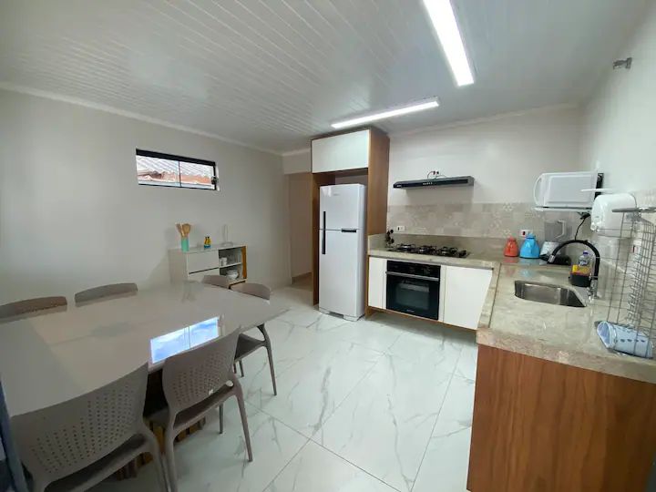 Casa Encantadora com Piscina e Churrasqueira