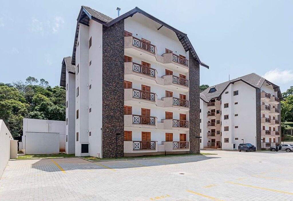 Cobertura Duplex, Ótima Localização, Vista para as Montanhas