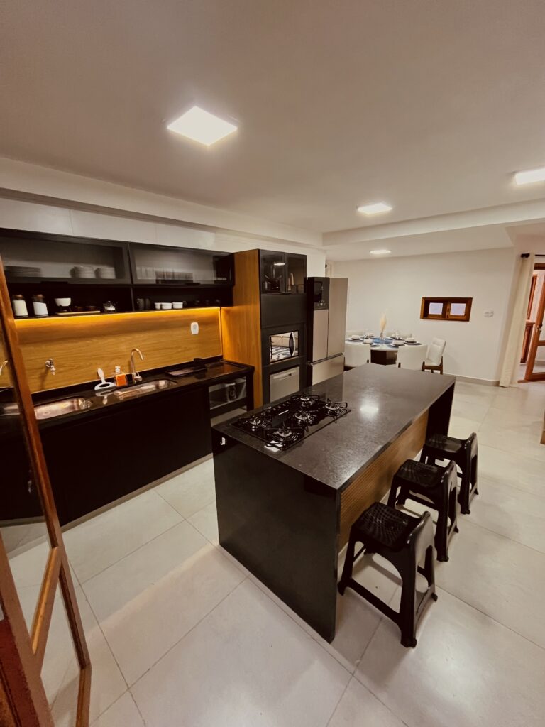 Cobertura Duplex, Ótima Localização, Vista para as Montanhas