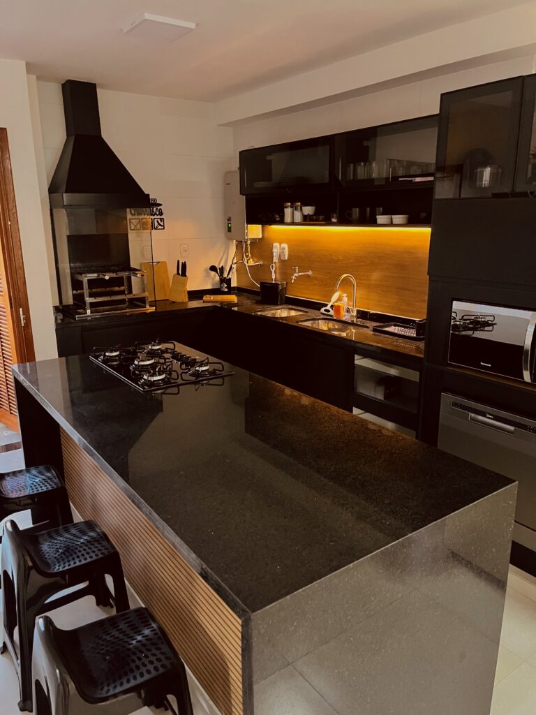 Cobertura Duplex, Ótima Localização, Vista para as Montanhas