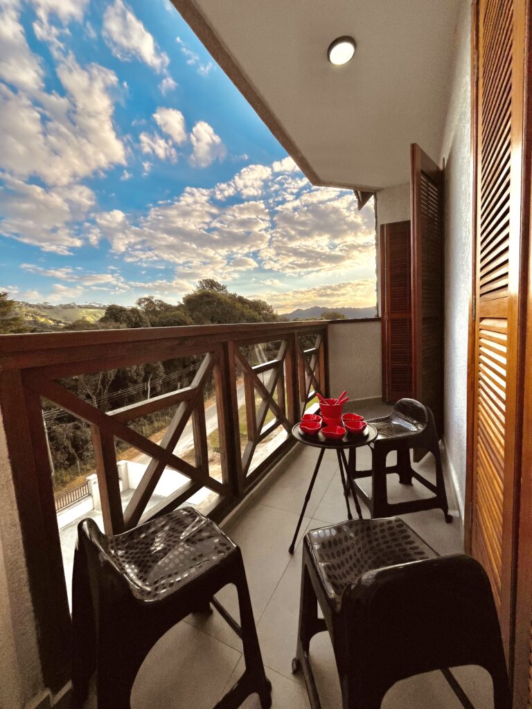 Cobertura Duplex, Ótima Localização, Vista para as Montanhas