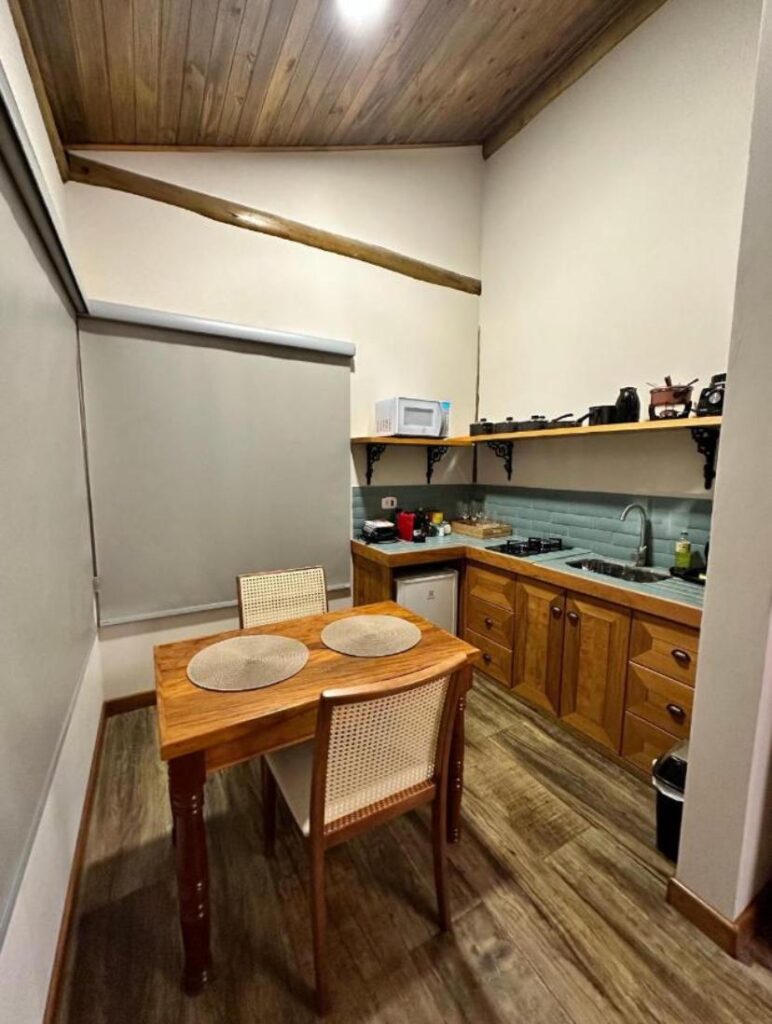 Chalé com Maravilhosa Vista para a Famosa Pedra do Baú