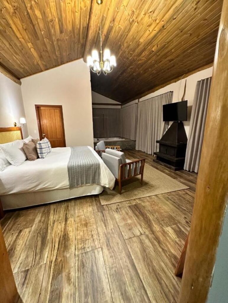 Chalé com Maravilhosa Vista para a Famosa Pedra do Baú