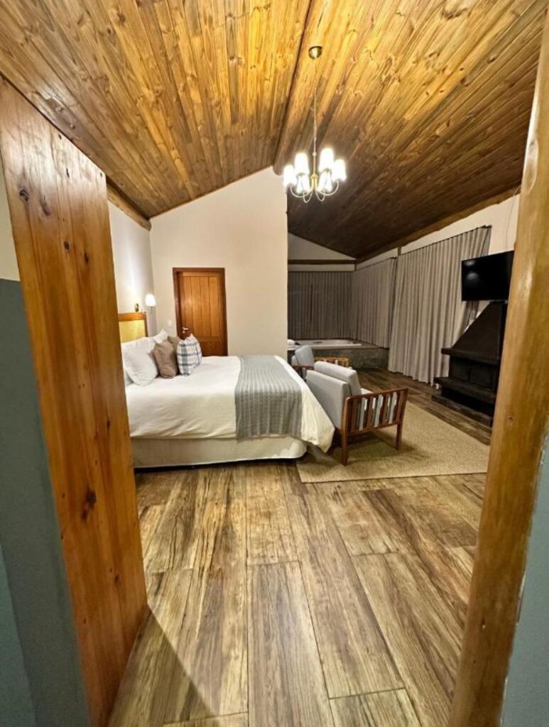 Chalé com Maravilhosa Vista para a Famosa Pedra do Baú