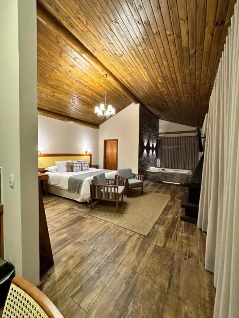 Chalé com Maravilhosa Vista para a Famosa Pedra do Baú