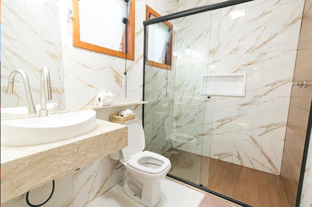 Chalé Neblina, Próximo a Região Central