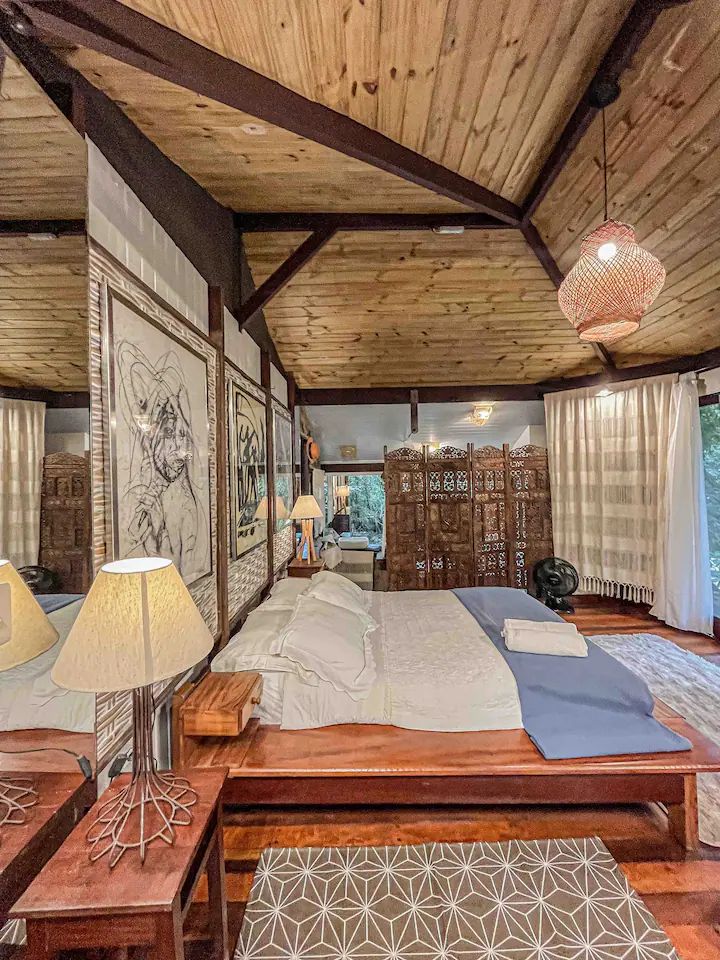 Cabana OM na beira do rio