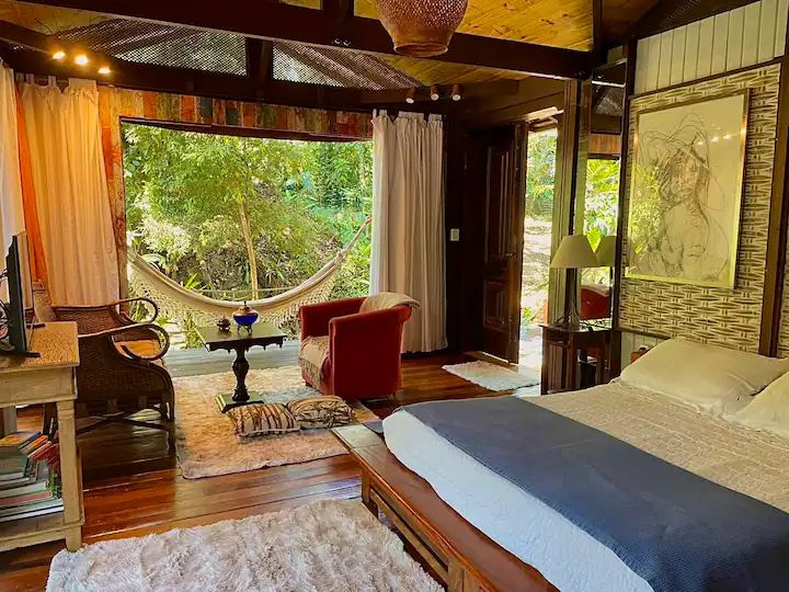 Cabana OM na beira do rio