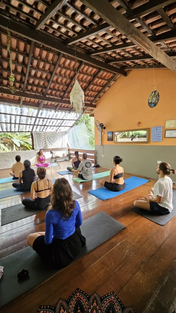 Yoga no Refúgio da Mata Atlântica, Pratica em Studio