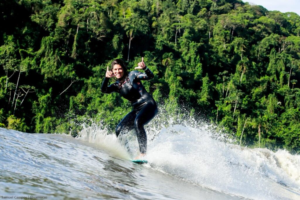 Conexão com o Mar, Aula de Surf ao Amanhecer