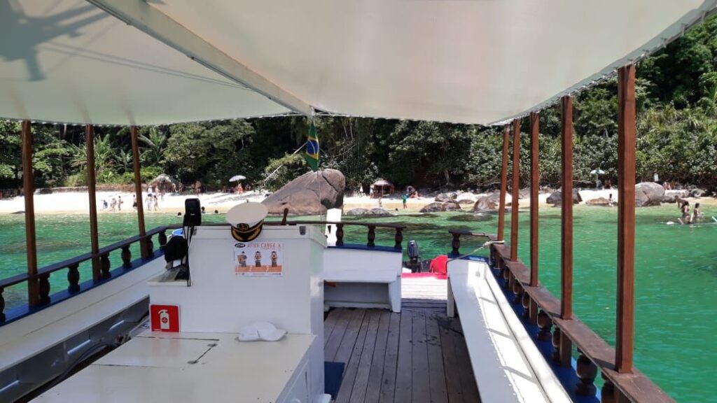 Escuna Compartilhada, Roteiro Norte, Ilhas Parasidiacas, Desembarque Longo