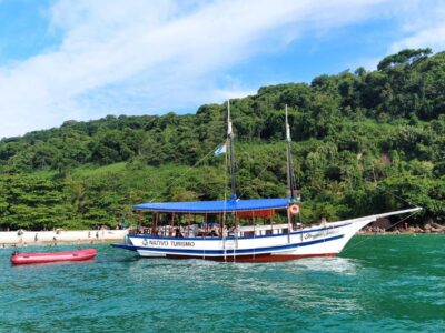Escuna Compartilhada, Roteiro Norte, Ilhas Parasidiacas, Desembarque Longo