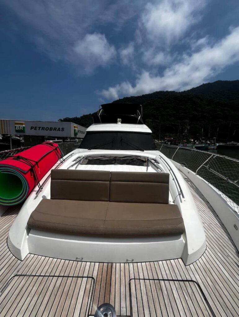 Iate Prestige 550, Roteiro Personalizado