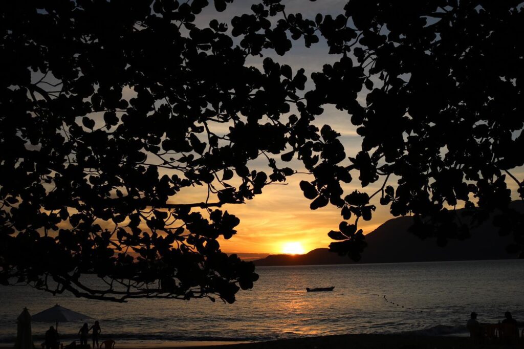 Lancha BRM 31 pés, Roteiro Norte até a Praia da Fome
