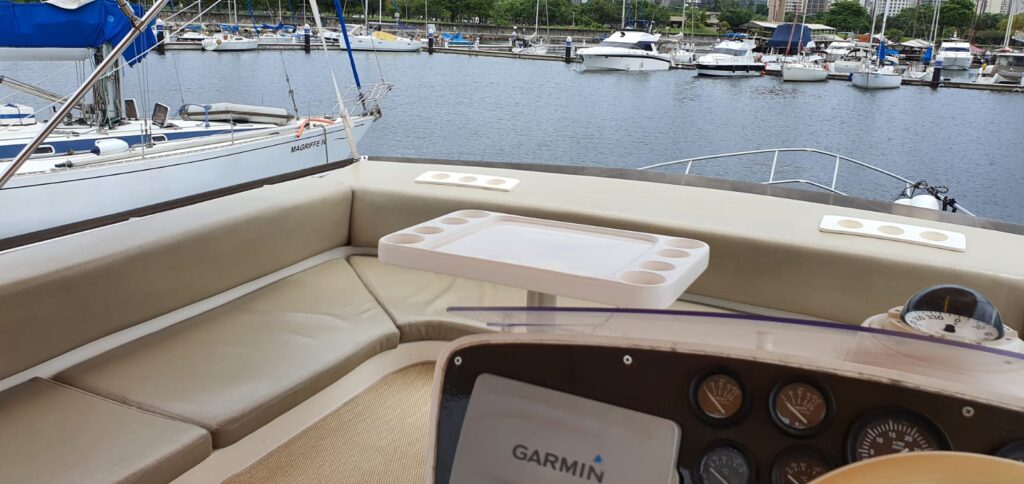 Iate Intermarine 440 Full Gold