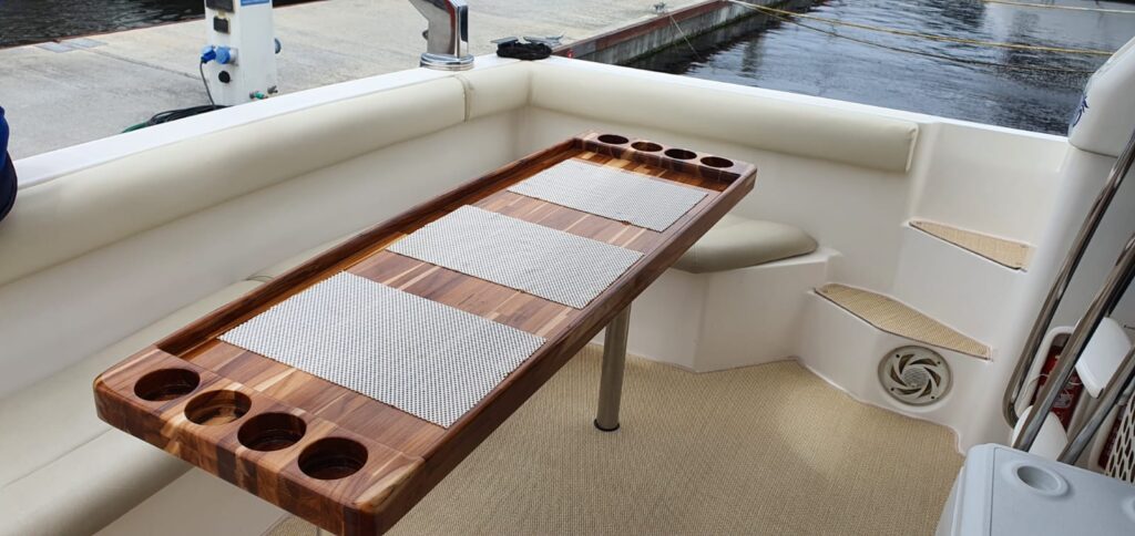 Iate Intermarine 440 Full Gold