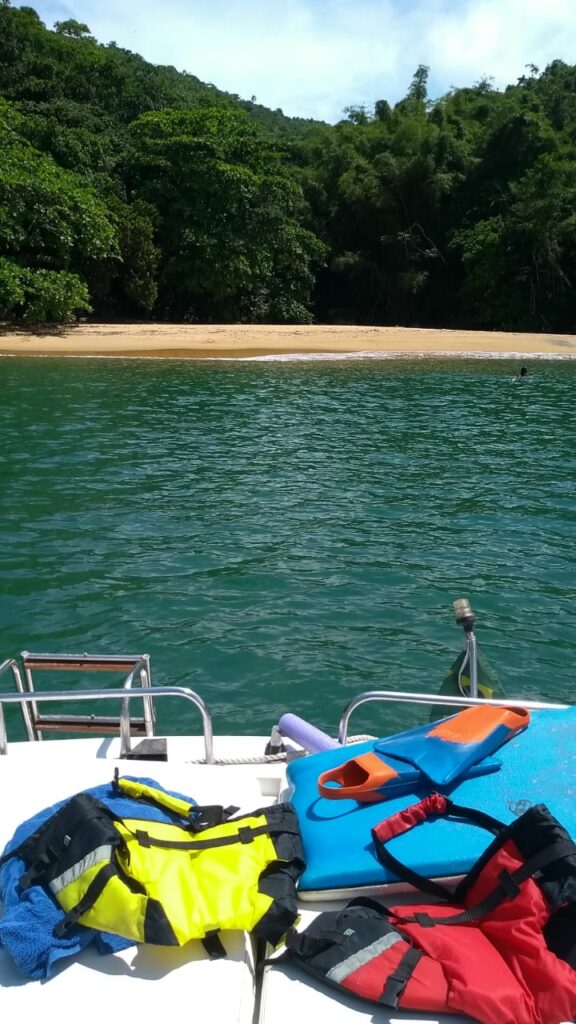 Lancha DM 220, Roteiro Norte, Ilhas Paradisíacas