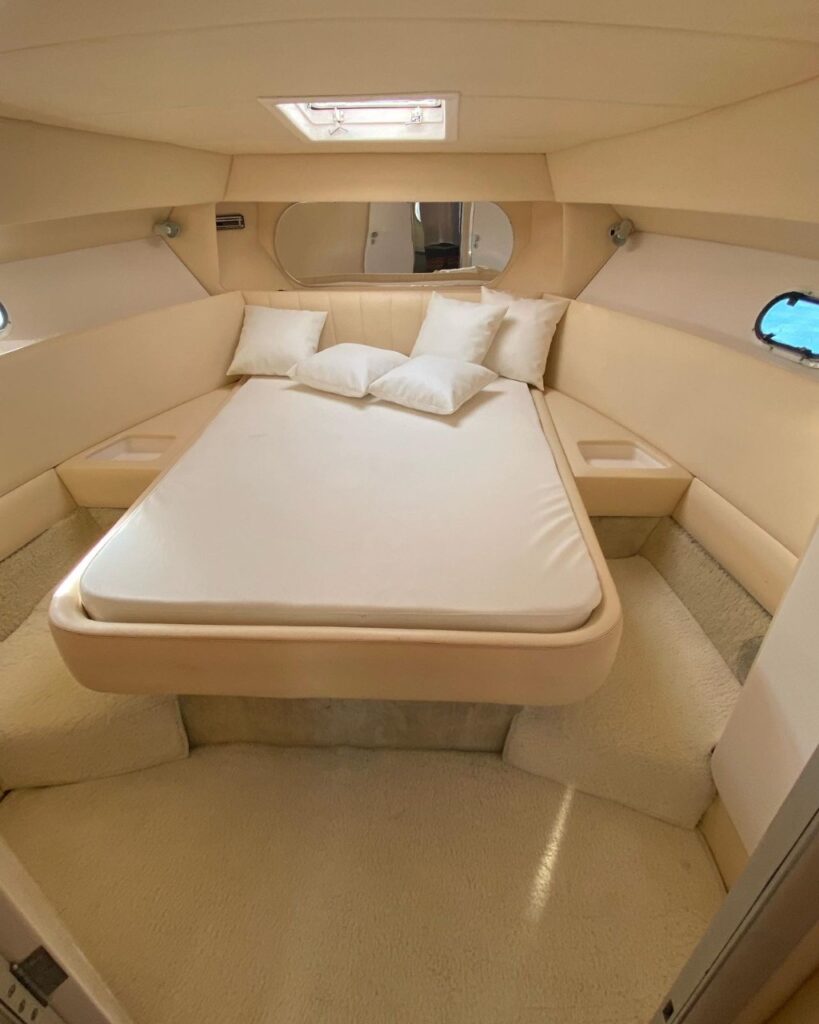 Lancha Intermarine 36, Roteiro Curto