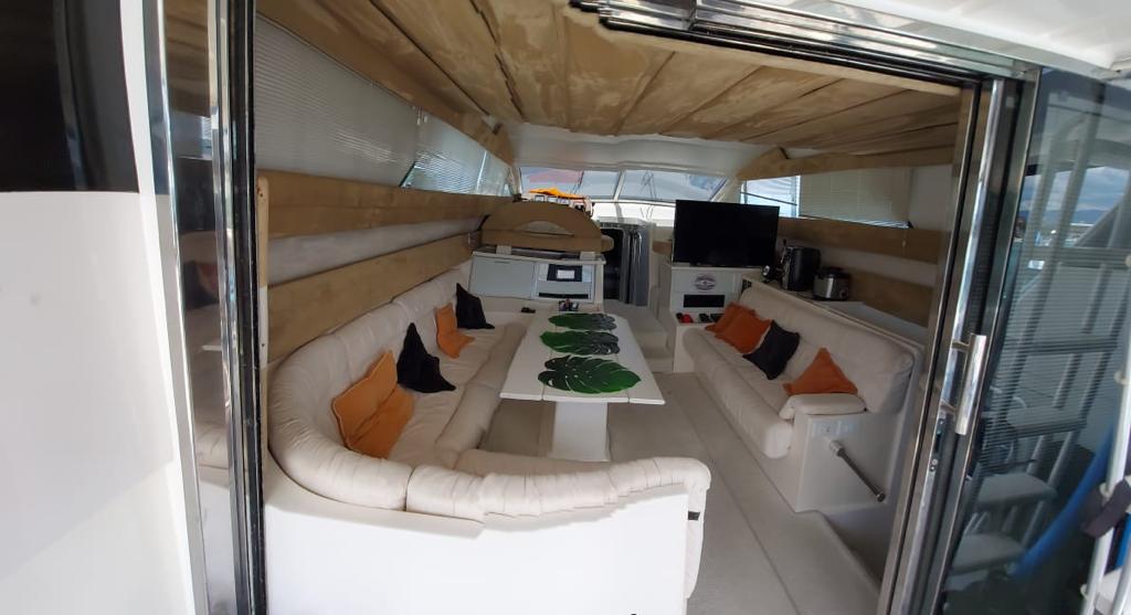 Lancha Intermarine 50, Roteiro 1