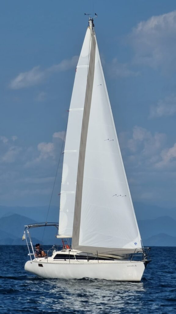 Veleiro Fast 310
