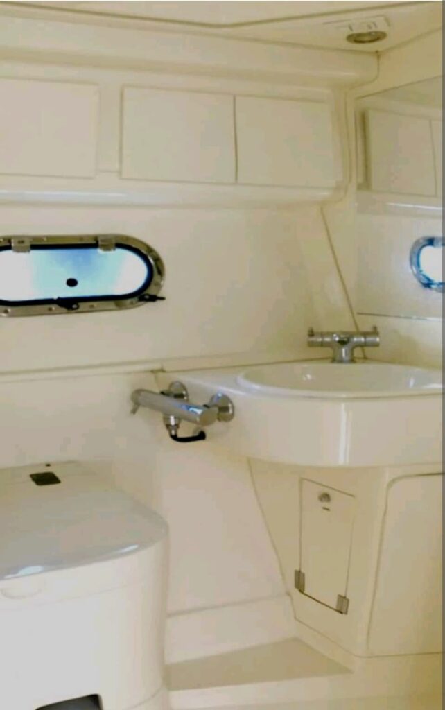 Iate Intermarine 440 Full Gold