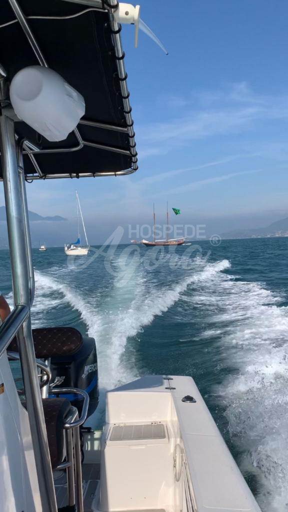 Lancha Fishing 22 pés, Roteiro Norte, até a Praia da Fome