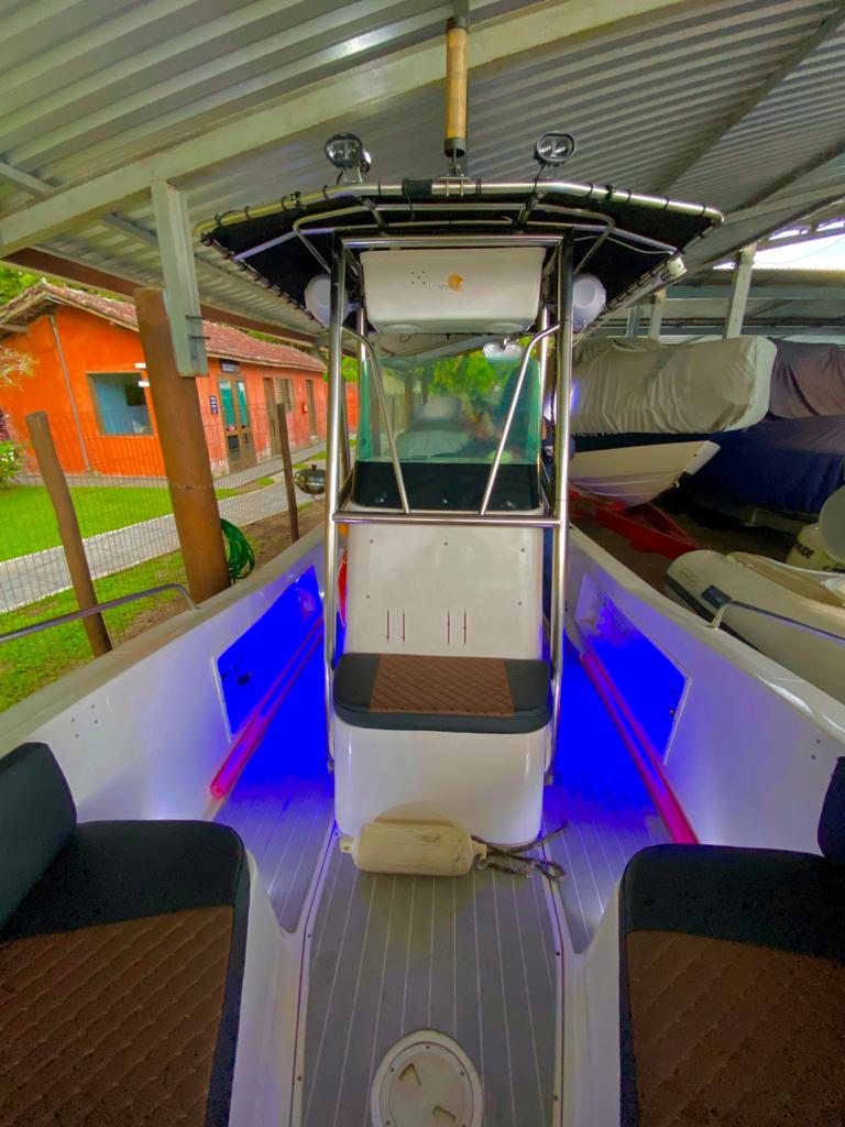 Lancha Fishing 22 pés, Roteiro Norte, até a Praia da Fome