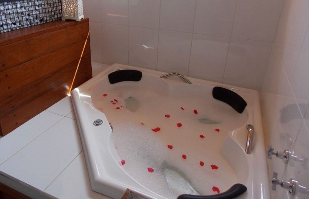 Chalé Lua de Mel, luxo com Hidro