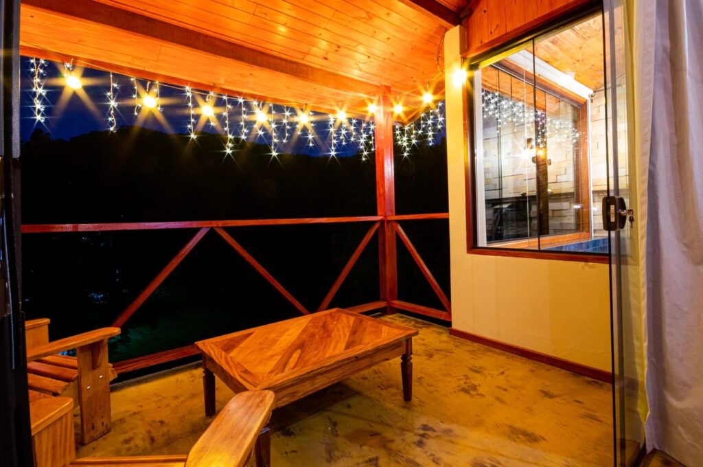 Chalé Orvalho, Próximo a Região Central