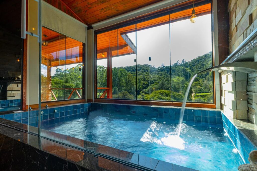 Chalé Orvalho, Próximo a Região Central