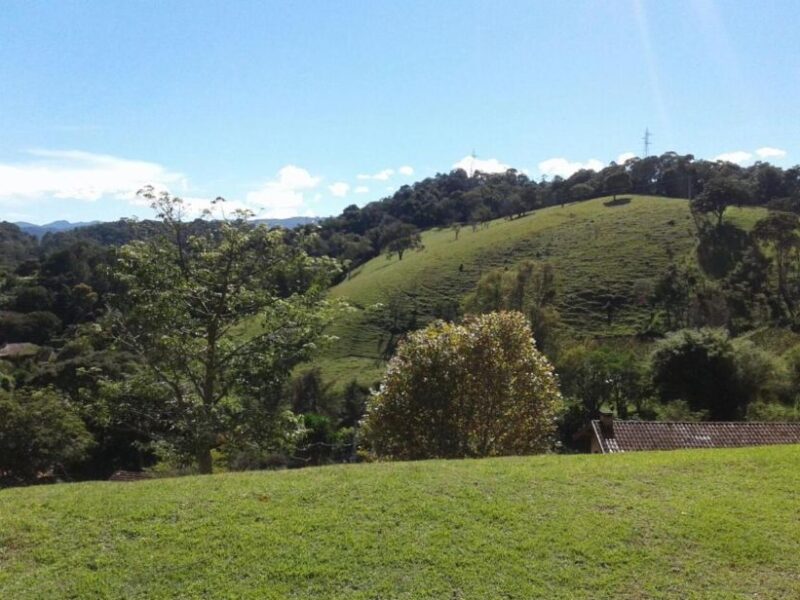 Chalé Encantador, Ótima Área Externa, 1,8 Km do Centro