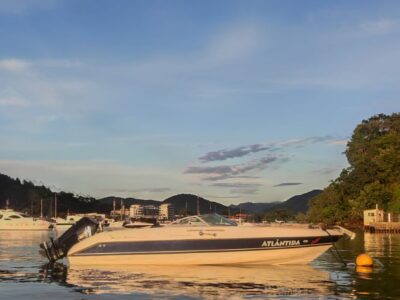 Lancha Privativa Phanton 235, Roteiro Norte, Ilhas Prumirim, Couves, Porcos e Rachada