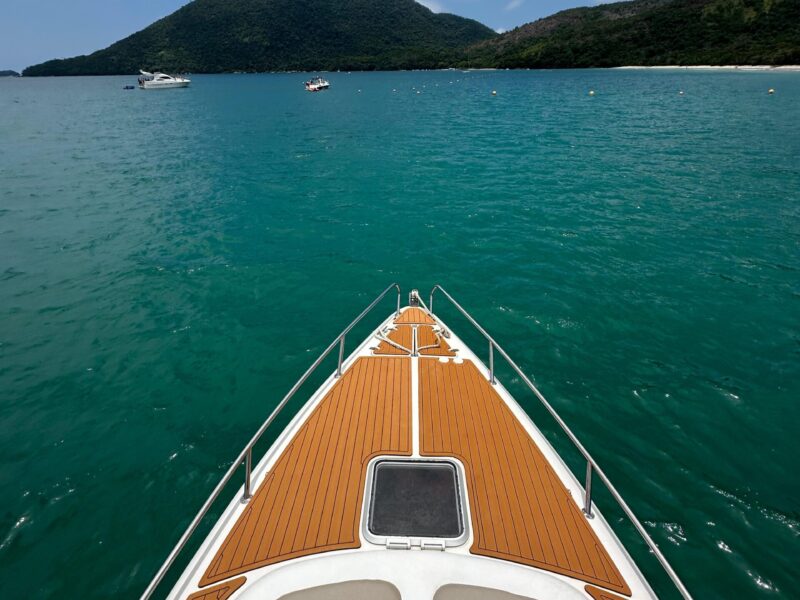 Lancha Runner 330, Roteiro Ilha Anchieta, Meio Período