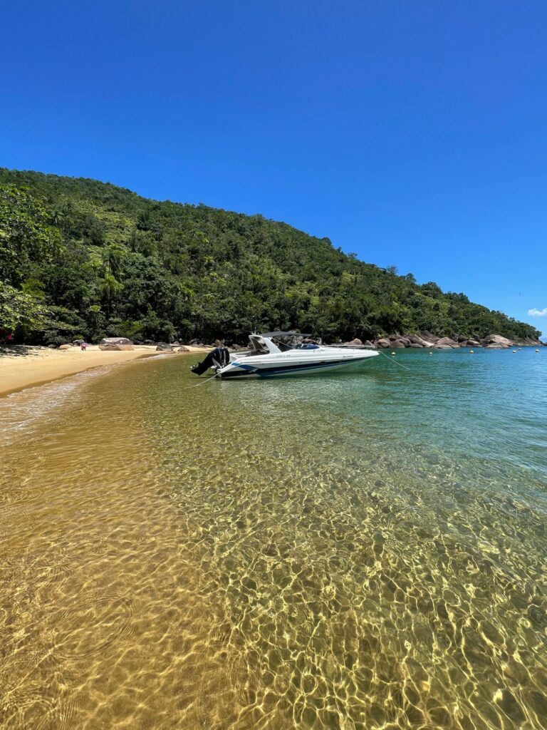 Lancha Runner 330, Roteiro Ilha Anchieta, Meio Período