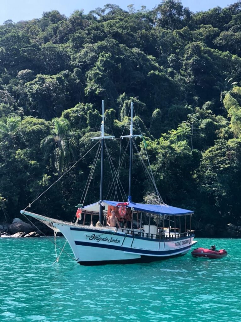 Escuna Compartilhada, Roteiro Norte, Ilhas Parasidiacas