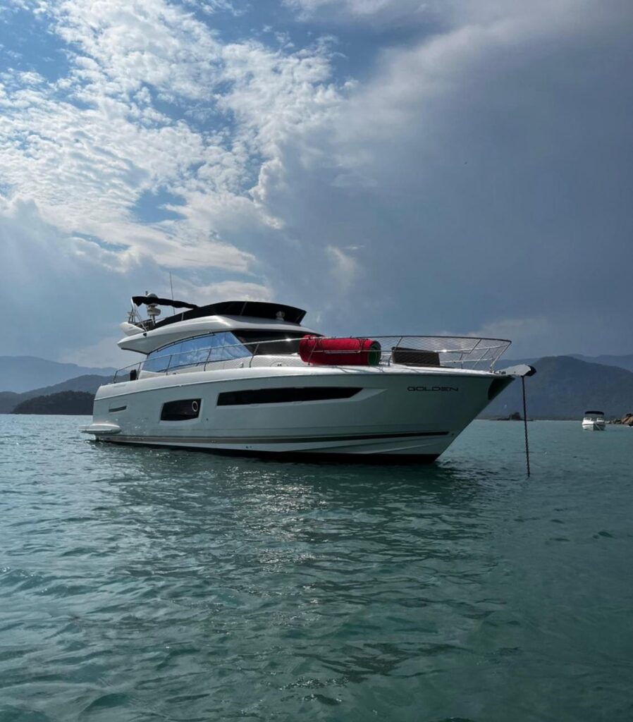 Iate Prestige 550, Roteiro Personalizado