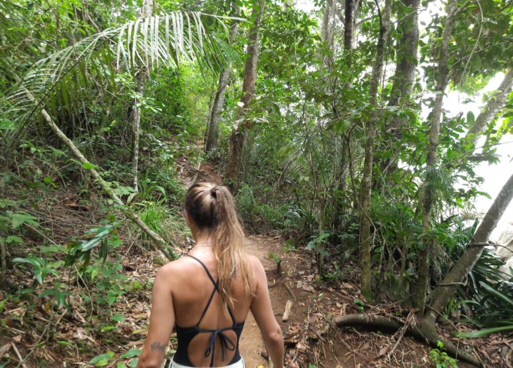 Trilha da Praia de Fora