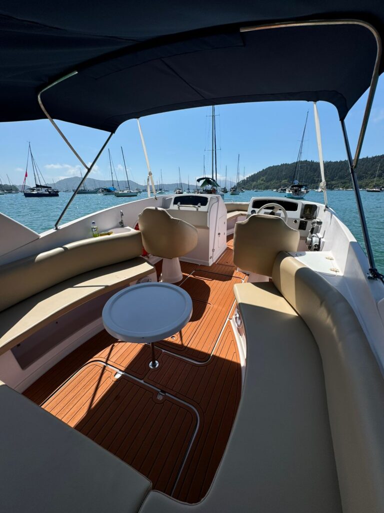 Lancha Runner 28 Pés, Roteiro Sul, Ilha Anchieta e Região