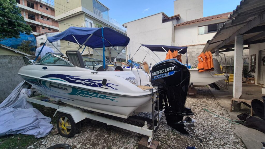 Lancha Focker 19, Meio Período, Pôr do Sol, Roteiro Norte ou Sul