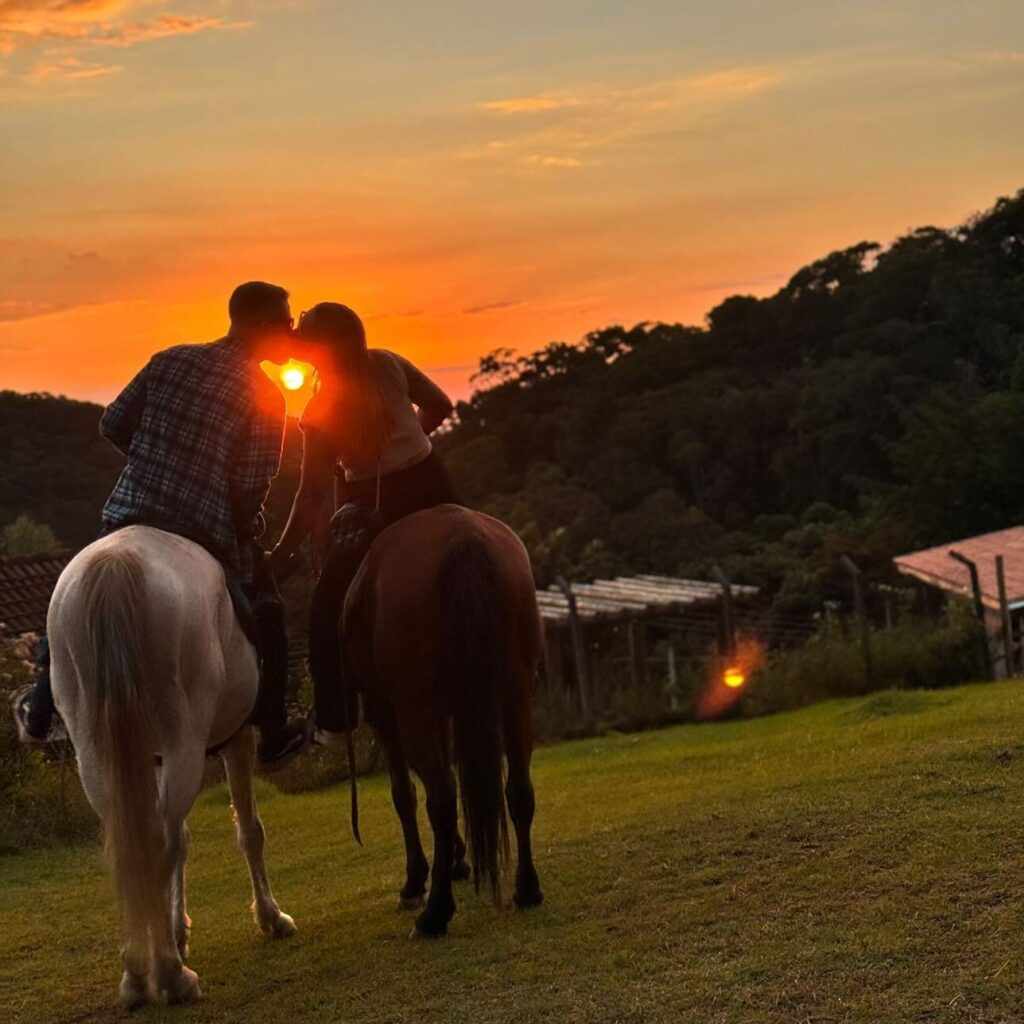 Passeio a Cavalo, Fazenda Off Road, Monte Verde, Pôr do Sol, 1 Hora e Meia