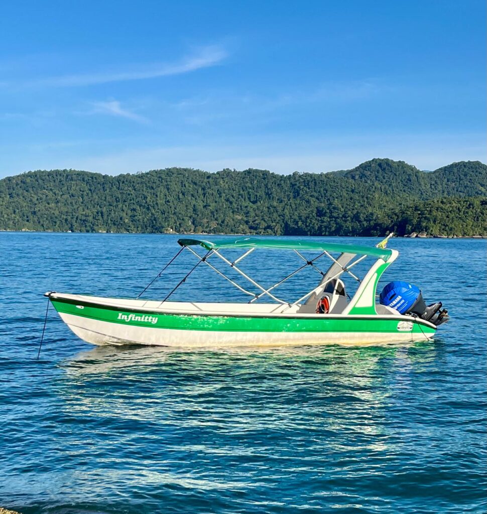 Lancha Infinitty, Roteiro Ilha dos Cocos, Paraty