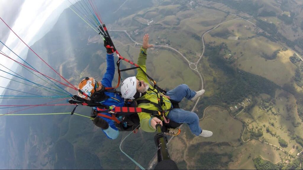 Voo Duplo de Parapente, Pico Agudo, Incluso Fotos e Vídeos (Voo de Instrução)
